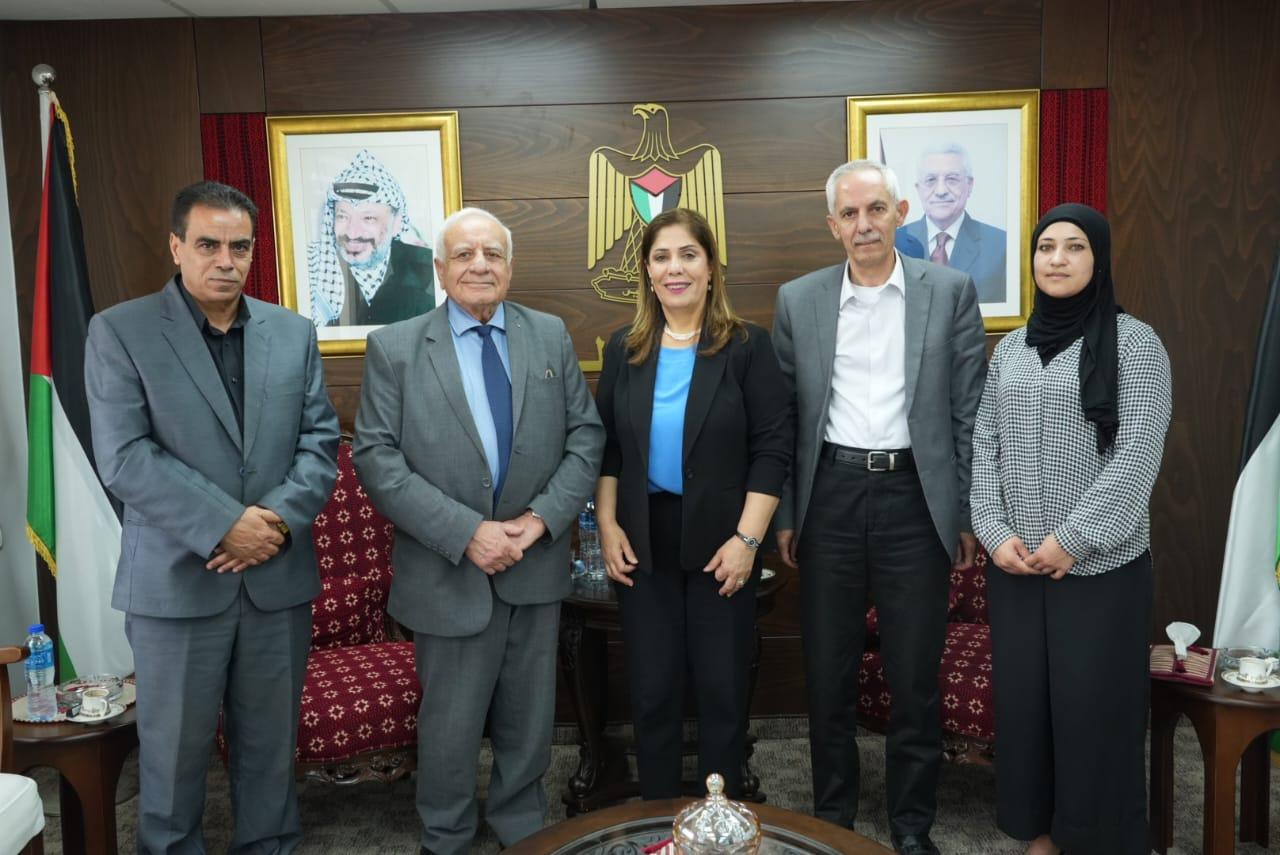 جانب من اللقاء